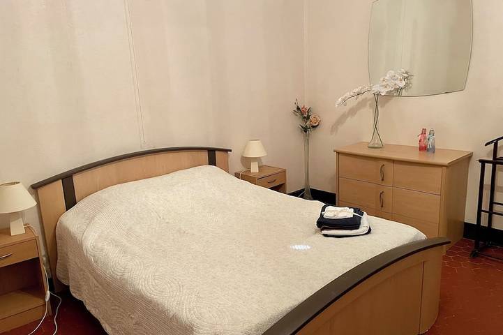 Location de vacances pour 6 personnes, avec jardin et terrasse à Ollioules - 2