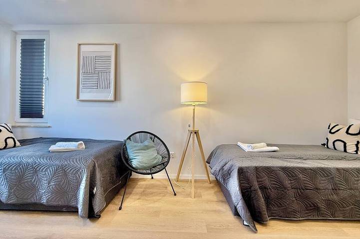 Appartement entier, New apartment, washing machine, Wifi, 3 minutes away from Nordpark Bielefeld in Bielefeld, Rhénanie-du-Nord-Westphalie