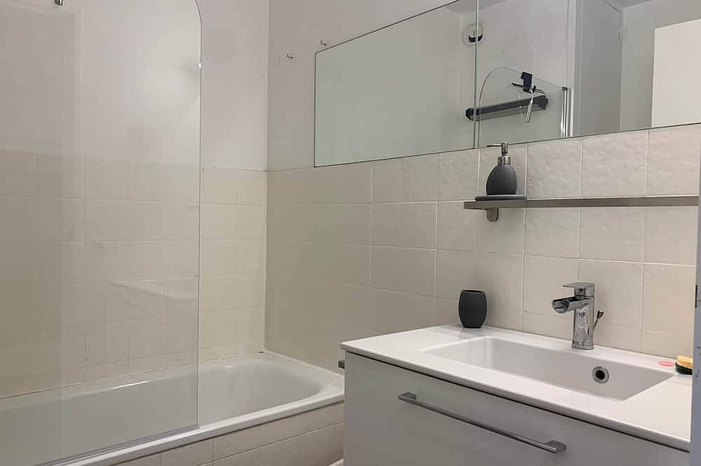 Entire apartment, Renovated studio 4/5 ppl, south balcony, Pra Loup in Pra-Loup, Uvernet-Fours