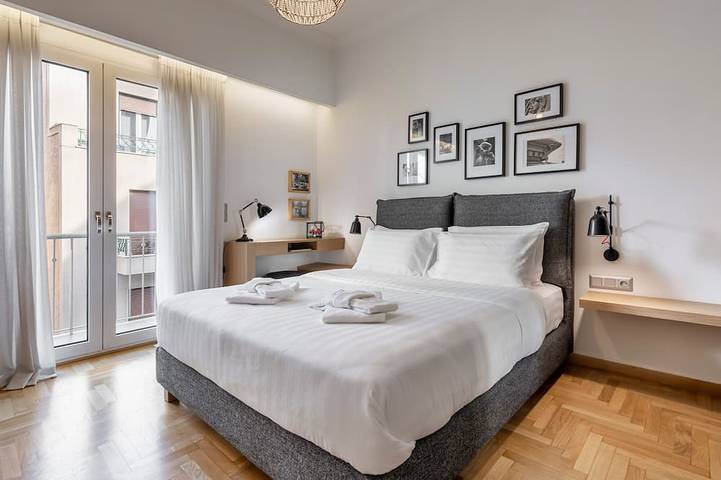 Entire apartment, A Minimal Haven Between The Acropolis And Syntagma in Central Section of Athens, Athens