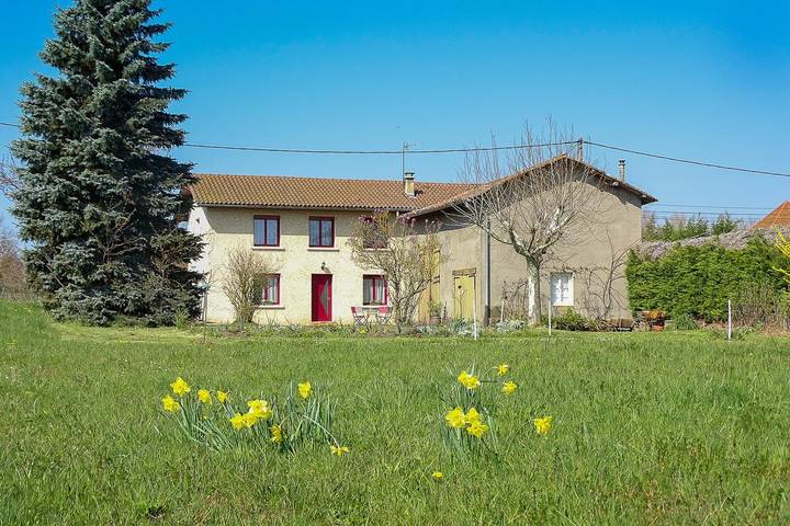 Gîte pour 4 personnes, avec Terrasse et Jardin