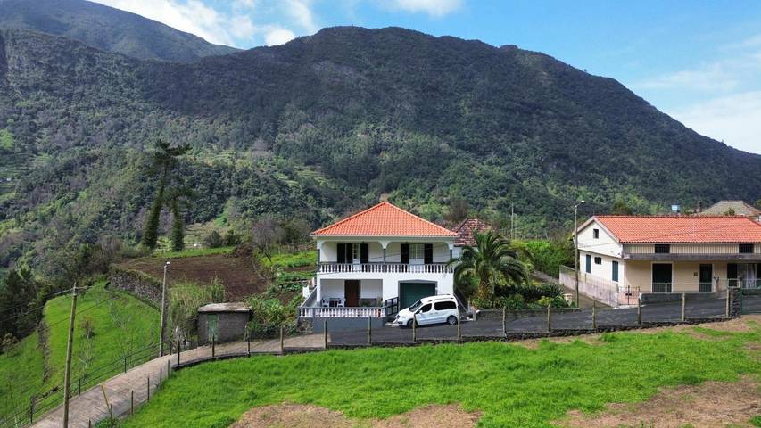 Casa vacanze 'Mountain Retreat' con vista montagna, Wi-Fi e aria condizionata in Boa Ventura, Madeira