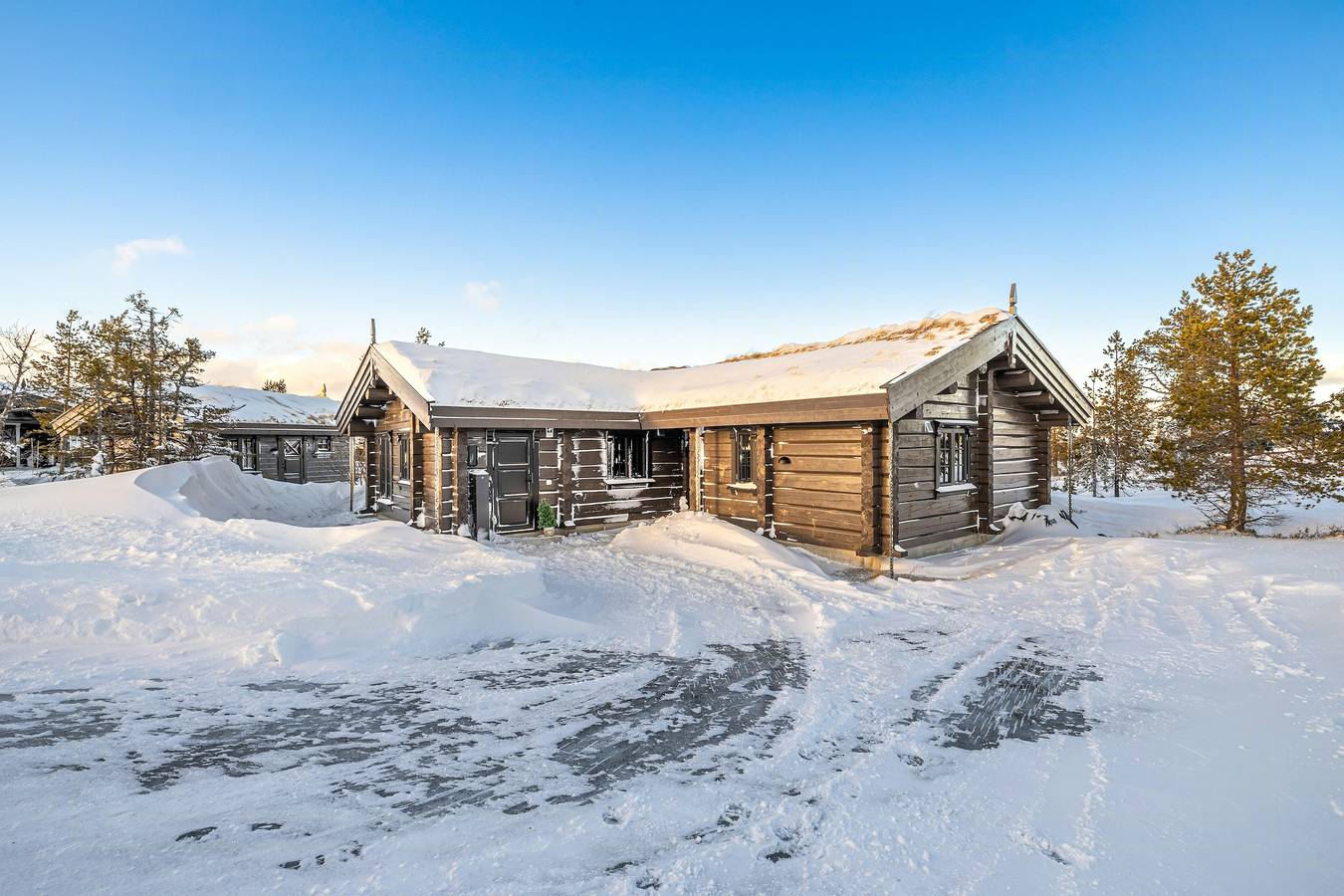 Moderne Blockhütte mit Whirlpool und Sauna in Rollag
