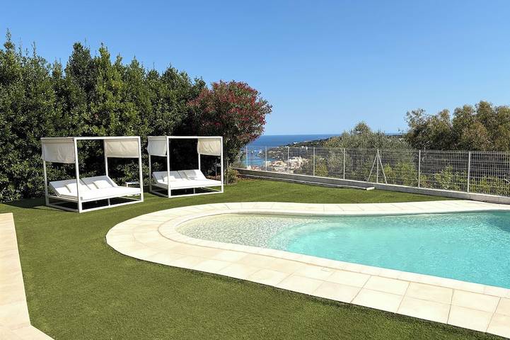 Villa pour 10 personnes, avec Balcon/Terrasse ainsi que Terrasse et Jardin à Roquebrune-Cap-Martin