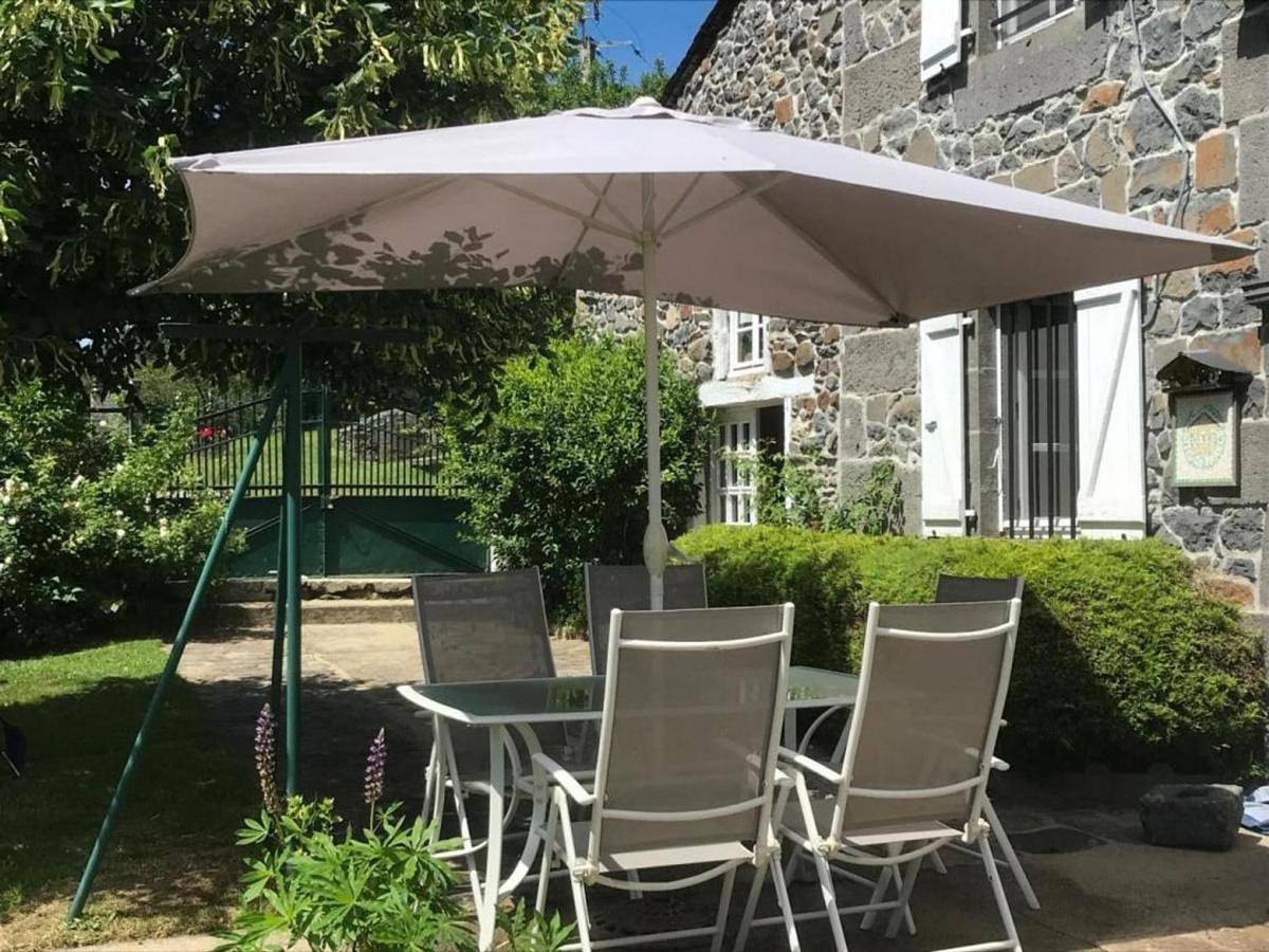 Holiday Home in Sériers, Neuvéglise-sur-Truyère