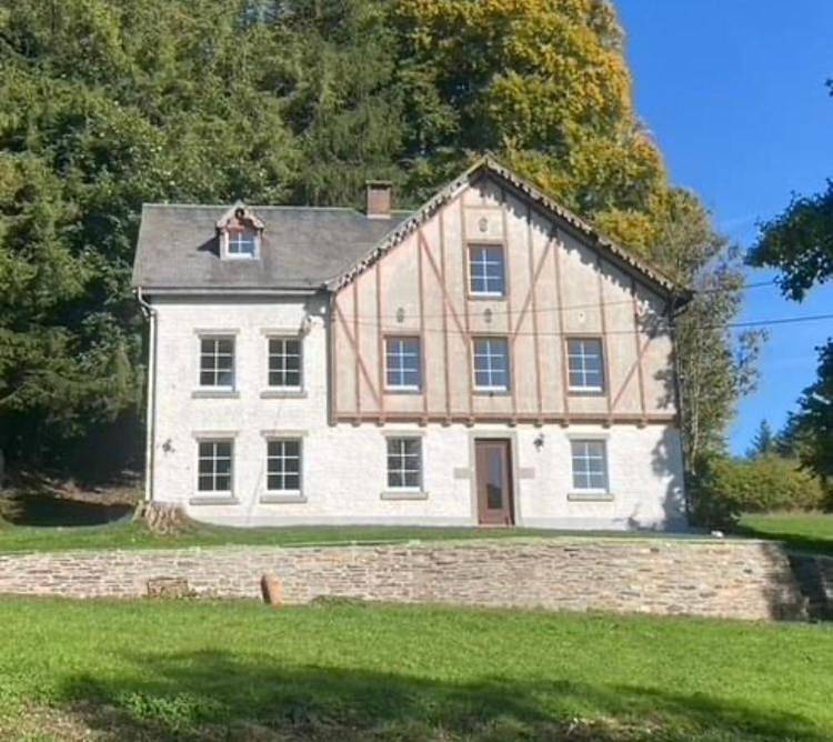 La Futaie de Chabrehez- maison typique ardennaise in Tailles, Houffalize