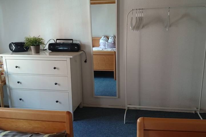 Ganze Wohnung, Moderne Ferienwohnung mit WLAN in der Altstadt (nahe Marktplatz) in Goslar, Harzvorland