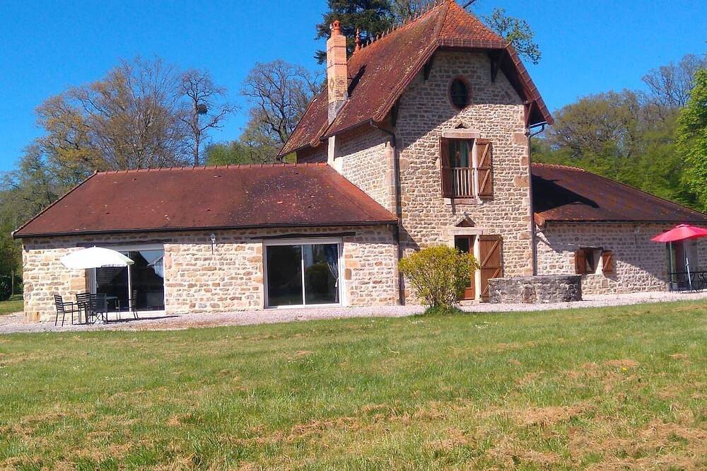 Haus in einem Park mit Schloss und beheiztem Pool zwischen Beaune-Dijon-Autun in Musigny, Beaune und Umgebung