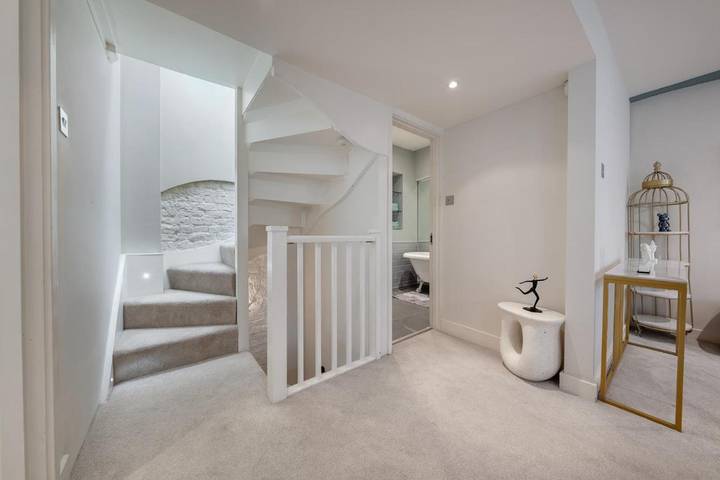 Villa für 7 Personen, mit Ausblick und Terrasse in London - 4