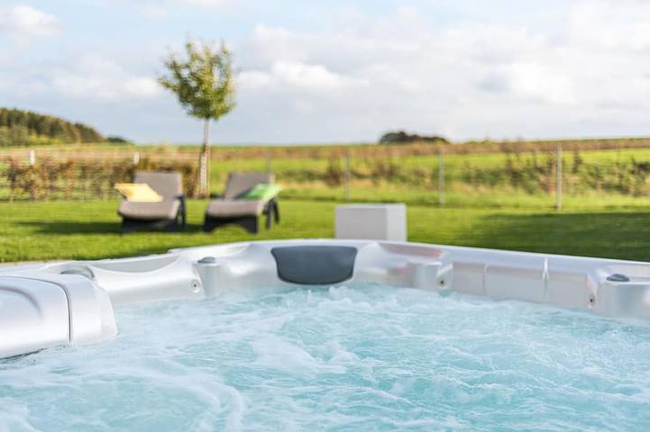 Ferienhaus für 6 Personen, mit Terrasse und Whirlpool sowie Garten und Sauna, mit Haustier in Göhren-Lebbin