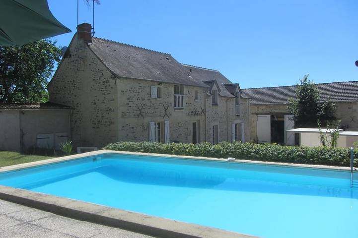 Location de vacances pour 8 personnes à Mondion