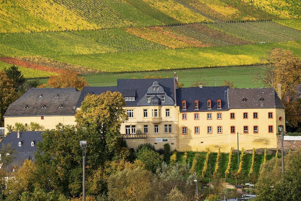 Kristallzimmer - Urlaub auf dem Historischen Weingut in Maring-Noviand, Bernkastel-Kues & Umgebung