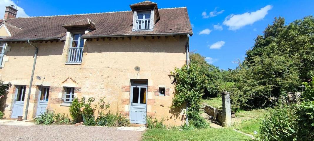 Location de vacances pour 4 personnes, avec vue et jardin, adapté aux familles à Dampierre-sous-Bouhy - 2