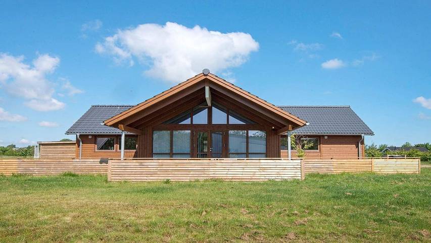 Ferienhaus für 6 Personen, mit Sauna und Terrasse sowie Whirlpool und Garten, mit Haustier in Skovmose