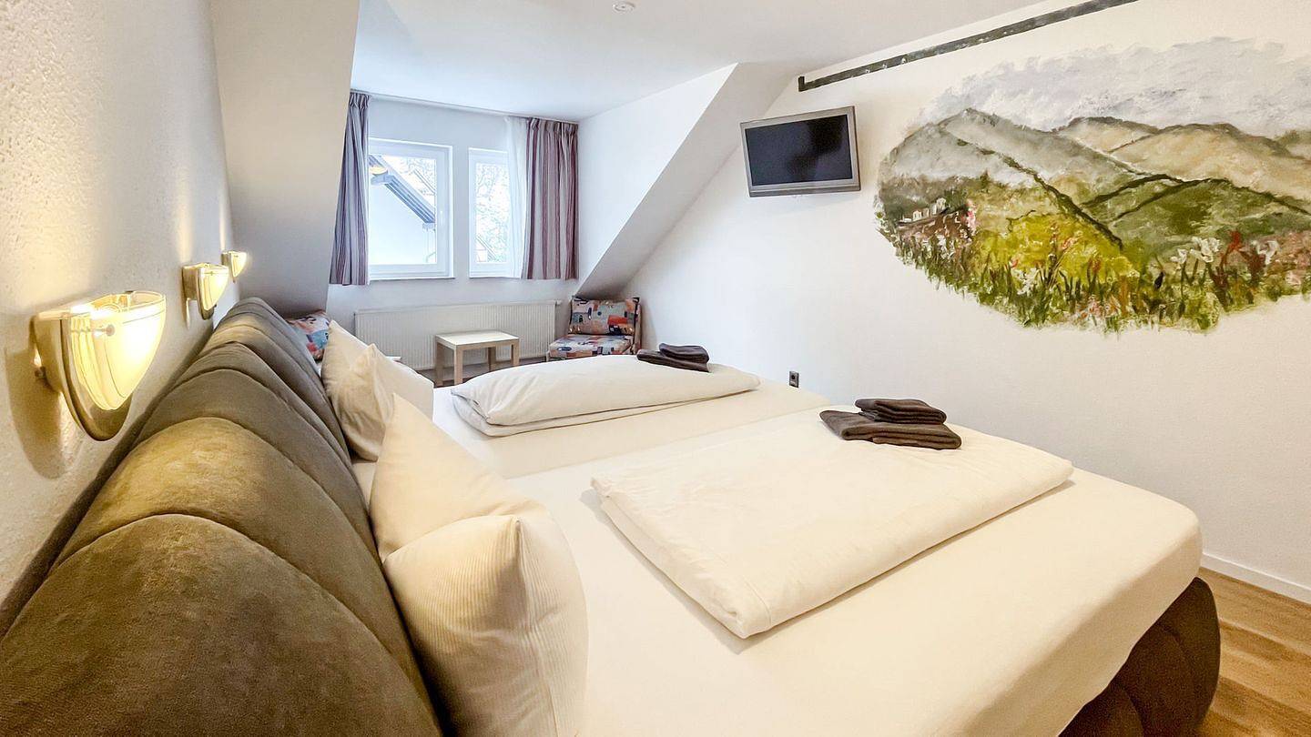 Komfortables und vielseitiges Zimmer –Perfekt für Erholung, Arbeit und Austausch in Züschen, Winterberg