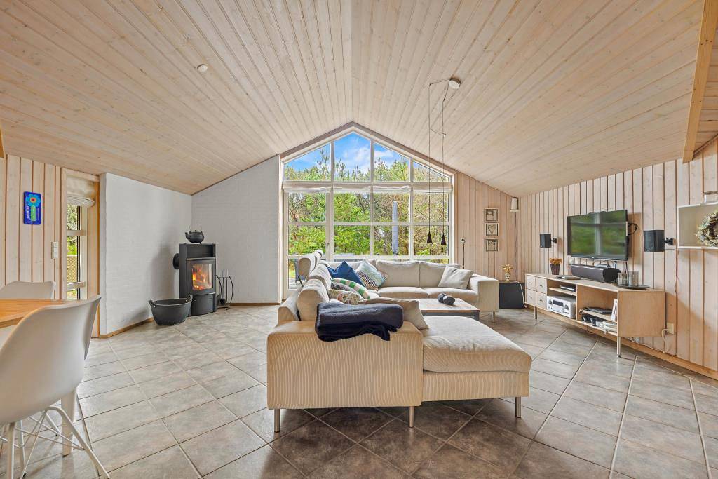 Modernes Reetdachhaus mit Sauna und Whirlpool in Nørre Nebel, Varde