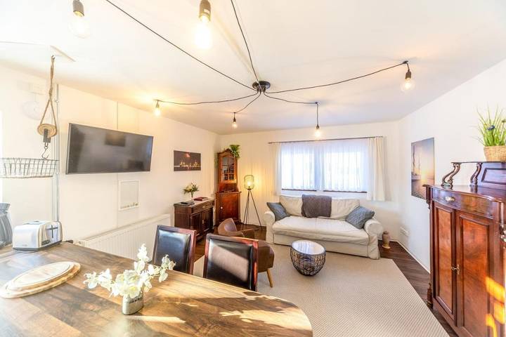 Ferienwohnung für 3 Personen, mit Terrasse und Garten in Steinhagen