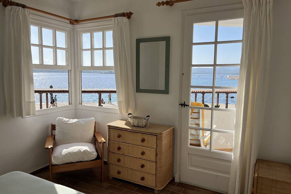 Apartamento entero, Primera linea de mar junto a la playa in Fornells, Es Mercadal