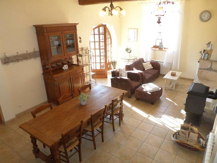Gîte pour 4 personnes, avec jacuzzi et terrasse ainsi que piscine et jardin dans Beaujolais - 4