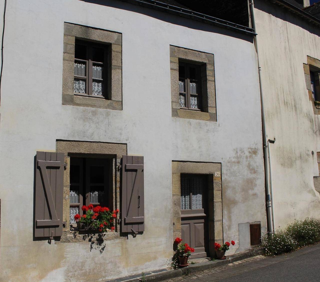 Two-Bedroom House in Rochefort-en-Terre, Région de Vannes