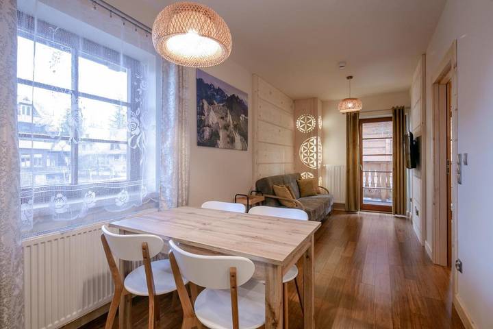 Ferienwohnung für 4 Personen, mit Sauna und Whirlpool sowie Balkon, mit Haustier in Zakopane - 2