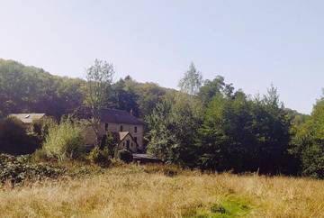 Maison d’hôte pour 2 personnes, avec vue ainsi que jardin et terrasse, animaux acceptés à Arleuf