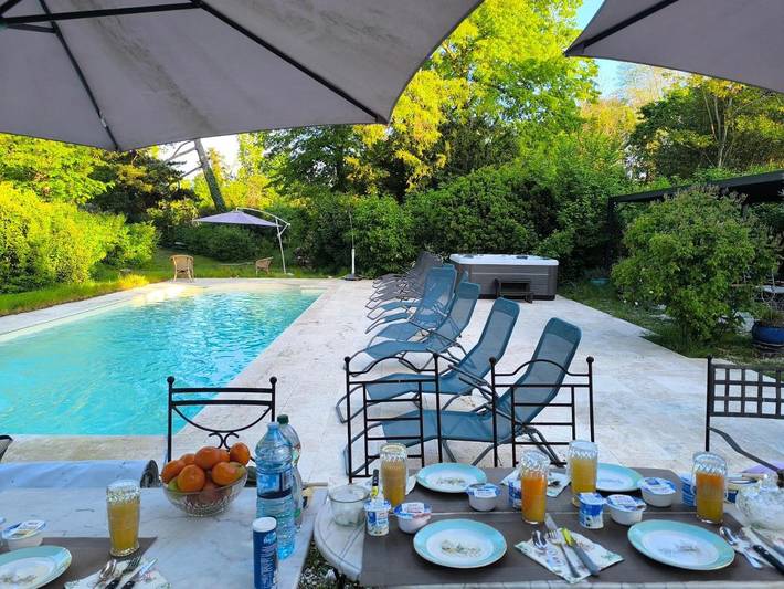 Maison d’hôte pour 4 personnes, avec terrasse et jacuzzi ainsi que jardin et piscine dans Essonne - 2