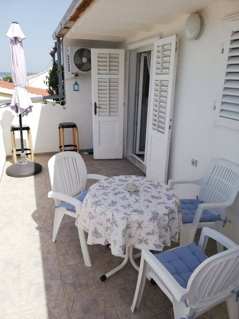 Ganzes Studio, Apartments Zlatko Slobodan in Stomorska, Solta