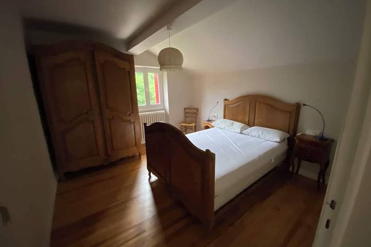 Magnificent villa with garden 5 minutes' walk from the gondola. in Ax-les-Thermes, French Pyrenees