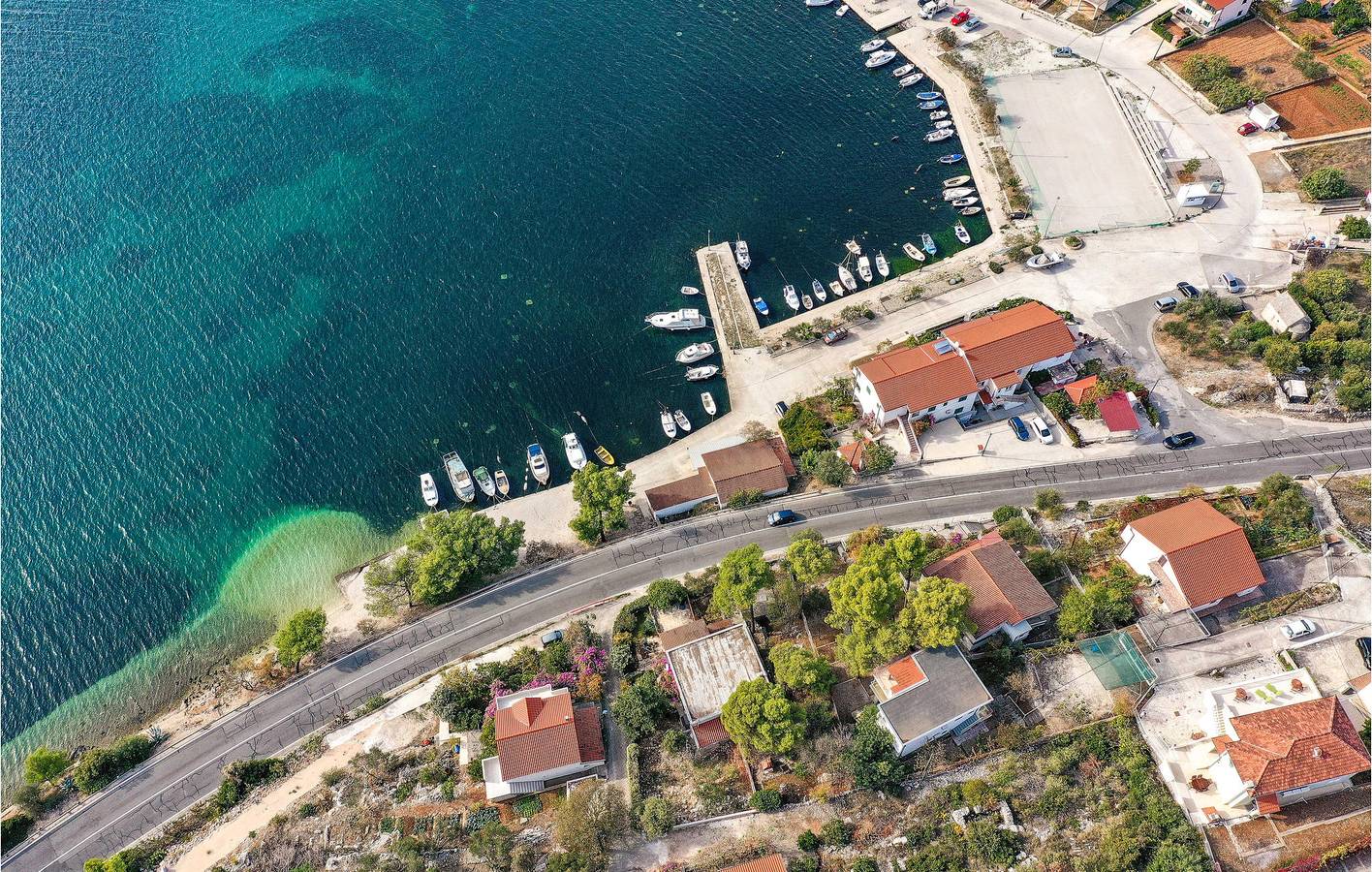 Geheel vakantieappartement, Vakantieappartement voor 4 personen met terras in Poljica, Split-Dalmatië