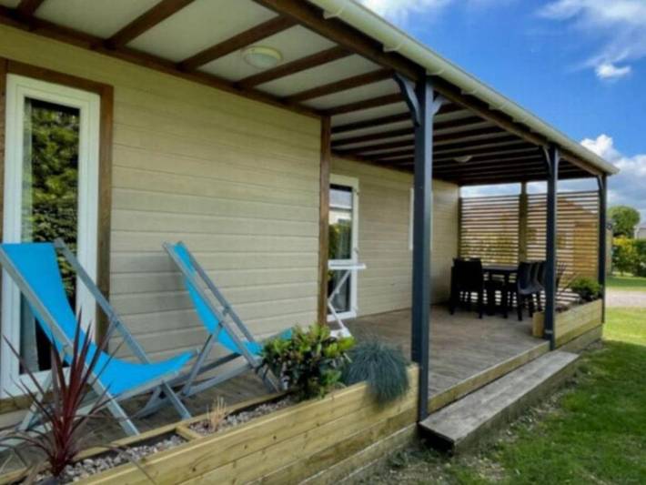 Camping pour 6 personnes, avec terrasse