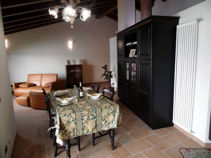 Ganze Wohnung, Ello Apartment für Seeabenteuer in Vello (Marone), Gemeinde Marone