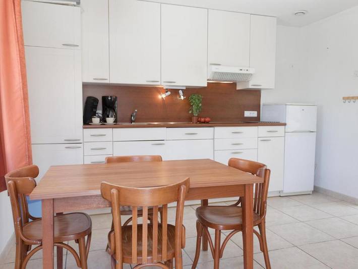 Location de vacances pour 10 personnes, avec piscine ainsi que terrasse et jardin, animaux acceptés à Aigne - 3