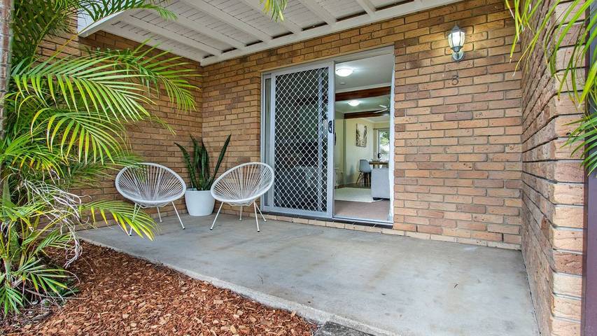 Holiday letting for 4 people, with balcony/terrace in Fraser Island