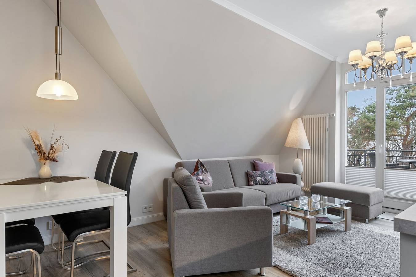 Ganze Wohnung, Exklusives, hochwertiges Ferienapartment mit zwei Balkonen - nur 60 m zum Strand in Ostseebad Kühlungsborn, Kühlungsborn