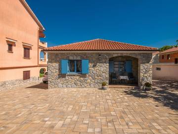 Bungalow für 4 Personen in Porat, Krk, Bild 1