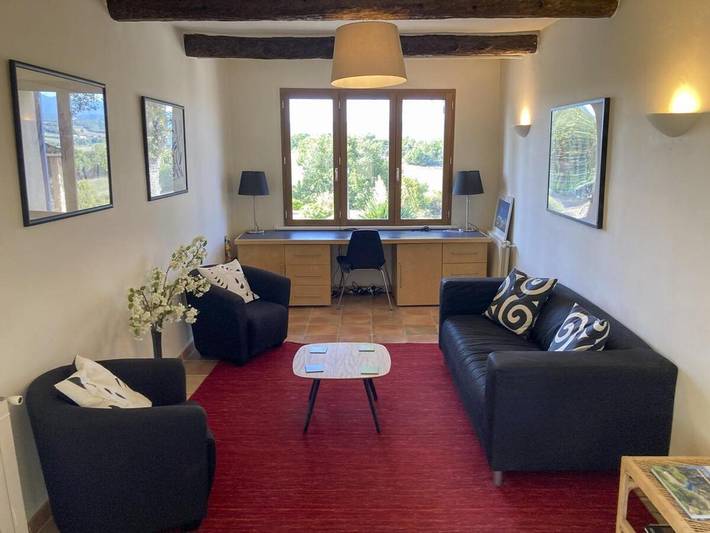 Location de vacances pour 13 personnes, avec piscine ainsi que vue et jardin à Niozelles - 4