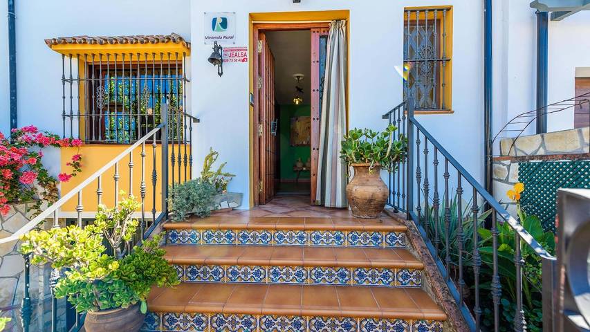 Casa rural para 6 personas, con piscina además de balcón/terraza y jacuzzi en El Bosque - 4