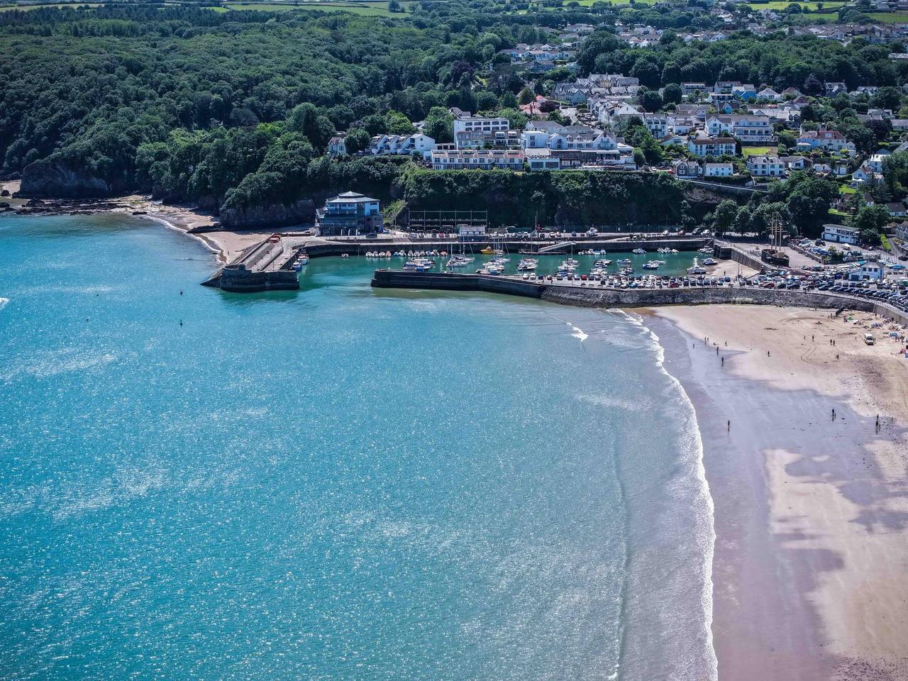 Entire apartment, Driftwood Den - 1 Bedroom Apartment - Saundersfoot in Saundersfoot, Pembrokeshire