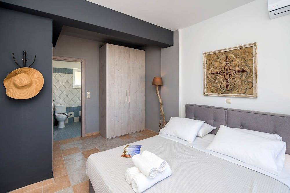 Luxuriöse Villa ★ Privater Pool ★ Schlafmöglichkeiten für 6 ★ Meerblick ★ Kostenloses Parken in Skala, Kefalonia