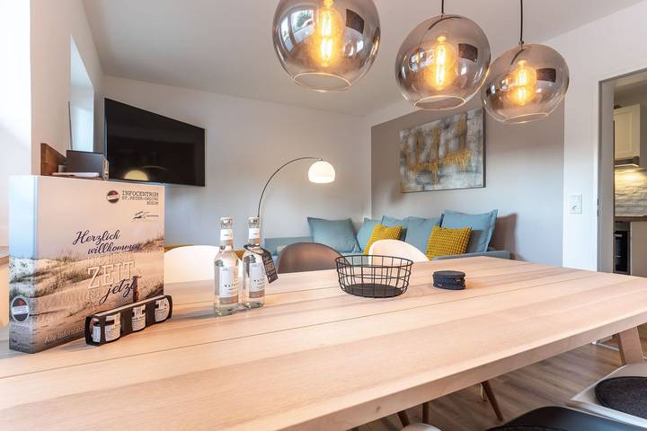 Ferienhaus für 6 Personen, mit Terrasse und Garten in Tating