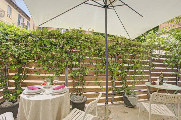 Ferienwohnung für 4 Personen, mit Terrasse und Kinderpool in Alassio