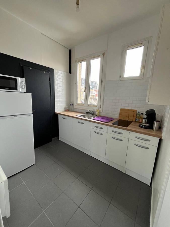 Appartement entier, One-Bedroom Apartment in Les Pavillons-sous-Bois, Seine-Saint-Denis