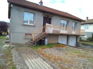 Gîte pour 5 personnes, avec balcon à Les Ancizes-Comps