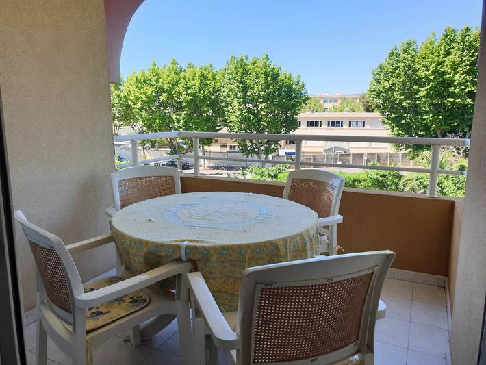 Gîte pour 4 personnes, avec balcon dans Plage du Port Fréjus