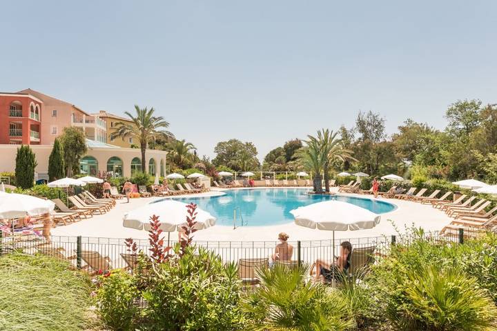 Studio pour 4 personnes, avec piscine, animaux acceptés