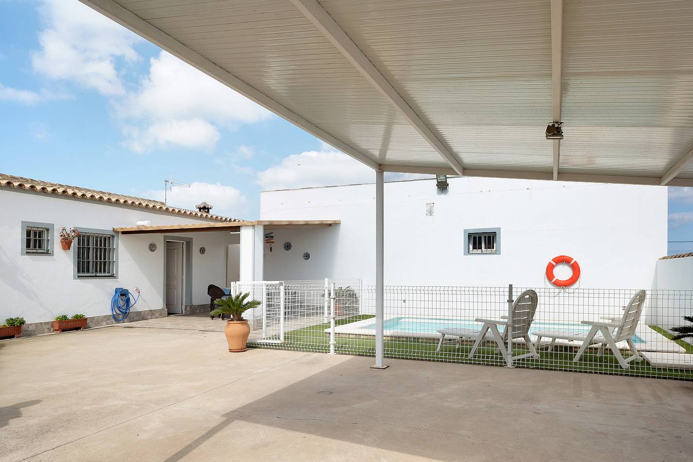 Casa de vacaciones "Casa Sheila" con piscina privada, 2 terrazas privadas y Wi-Fi in Barrio Nuevo, Conil de la Frontera