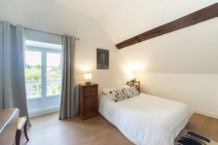 Location de vacances pour 6 personnes, avec jardin ainsi que terrasse et piscine à Saint-Denis-sur-Loire - 3