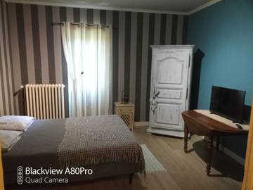 Chambre d’hôte pour 3 personnes, avec jardin à Autun