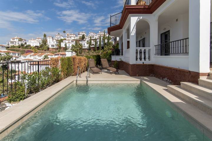 Villa pour 4 personnes avec terrasse in Torrox Costa, Torrox